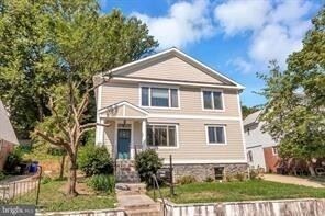 Primary Photo - 5 br, 5.5 bath House - 1332 S Buchanan Street