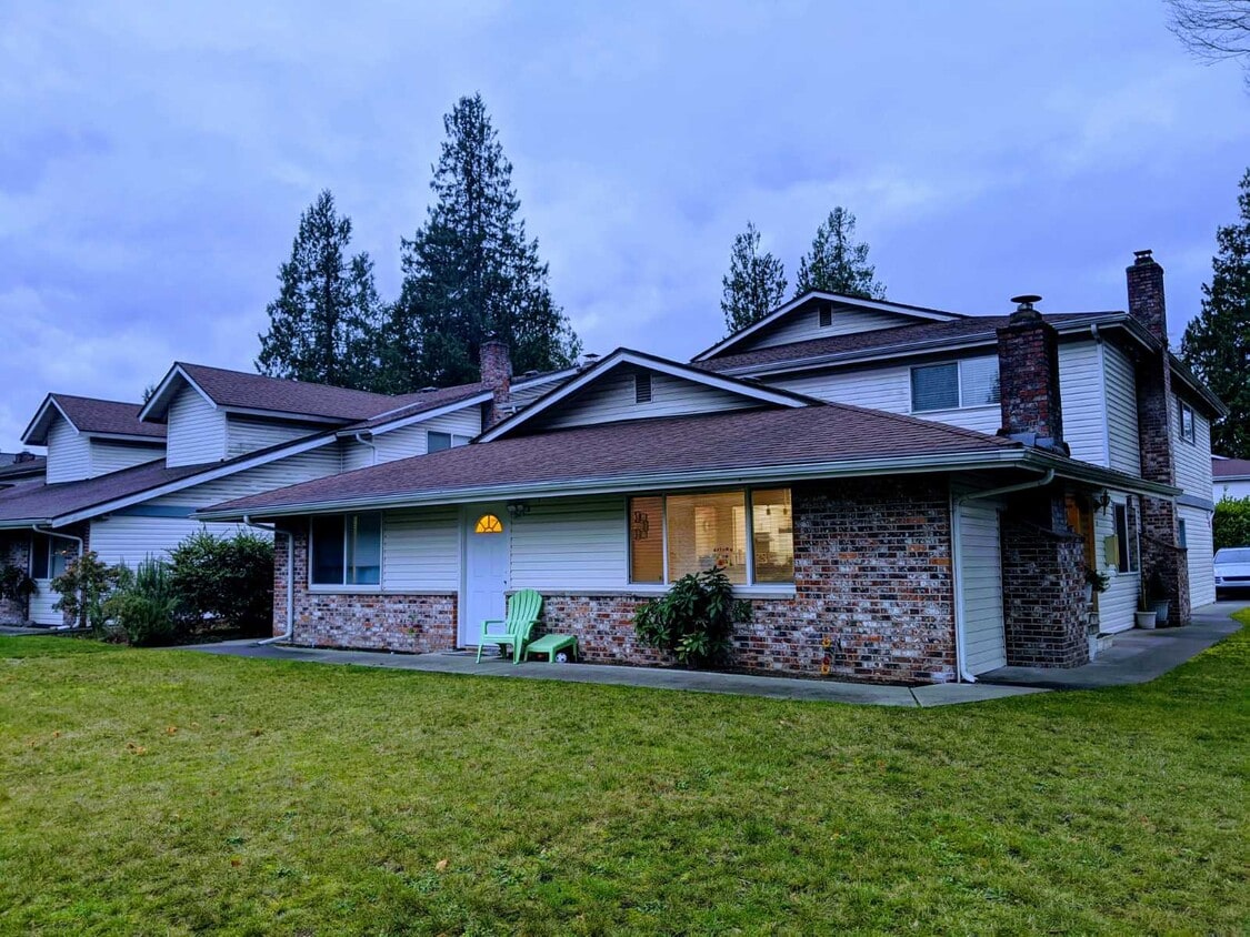 4502 216th St SW Unit A, Mountlake Terrace, WA 98043 Condo for Rent