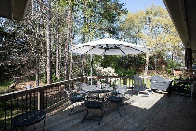 Foto del edificio - 1432 Knollwood Terrace