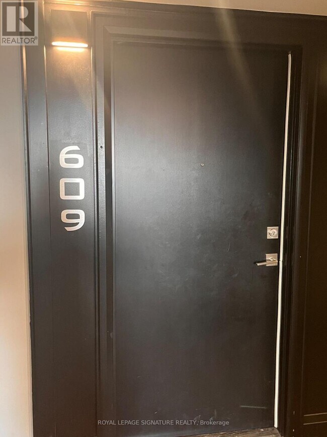 Building Photo - 200 Lagerfeld Dr
