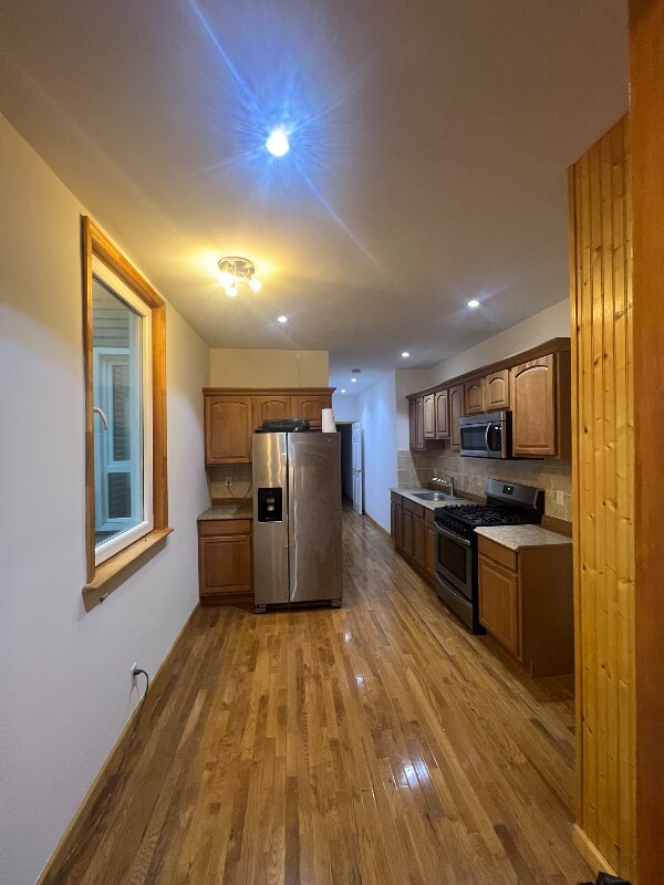 Foto principal - 59-25 68th Ave