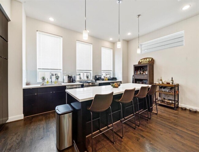 Foto del edificio - 3121 Leeland St