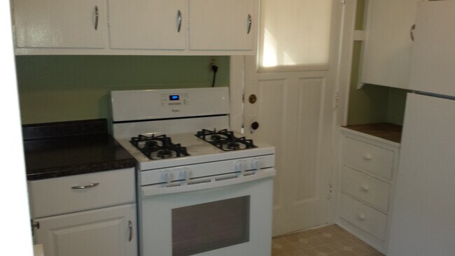 Foto del edificio - 1255 Elm Lawn St