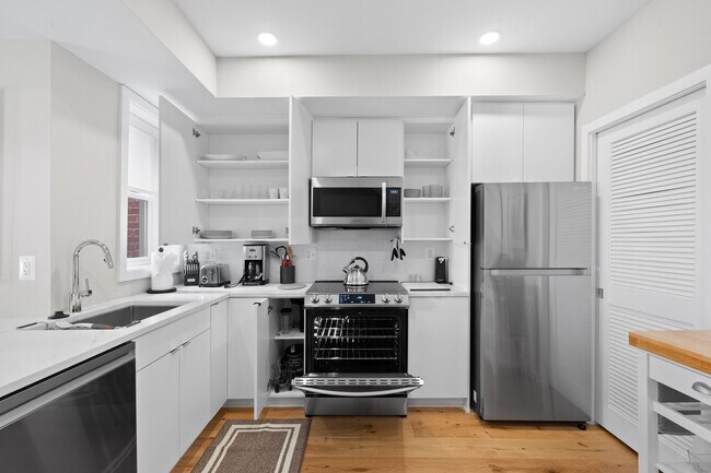 Foto del edificio - 418 D St SE