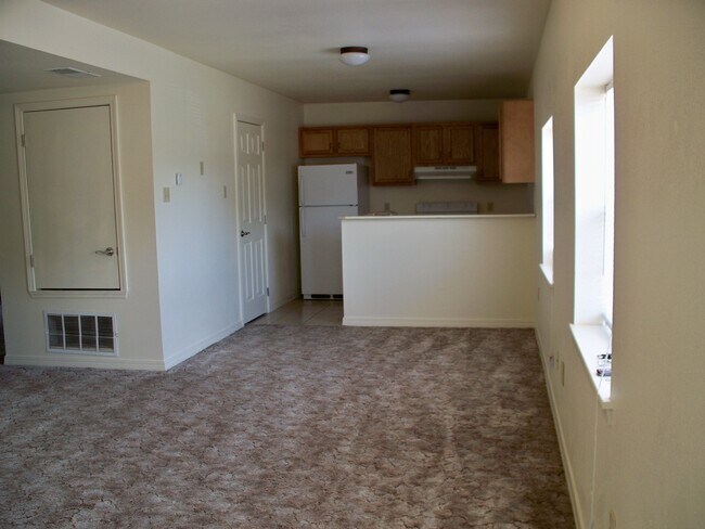 Building Photo - 116 Diane Dr