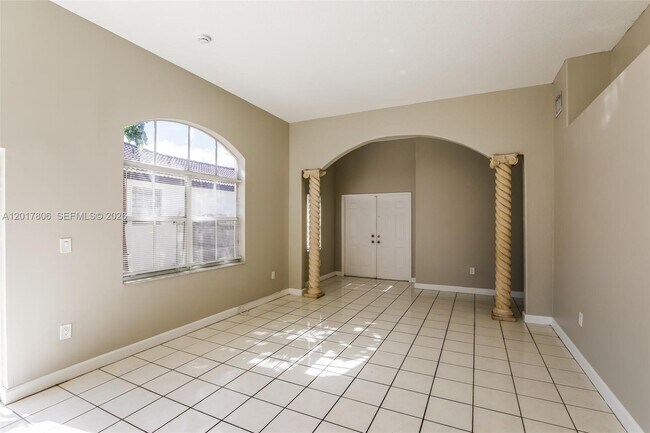 Building Photo - 12964 NW 8th Ln