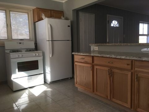 Foto principal - 7425 Lake St