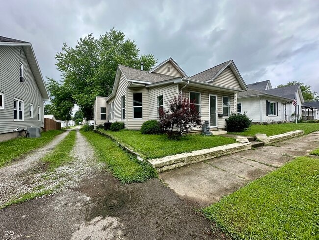 Building Photo - 431 N Ireland St
