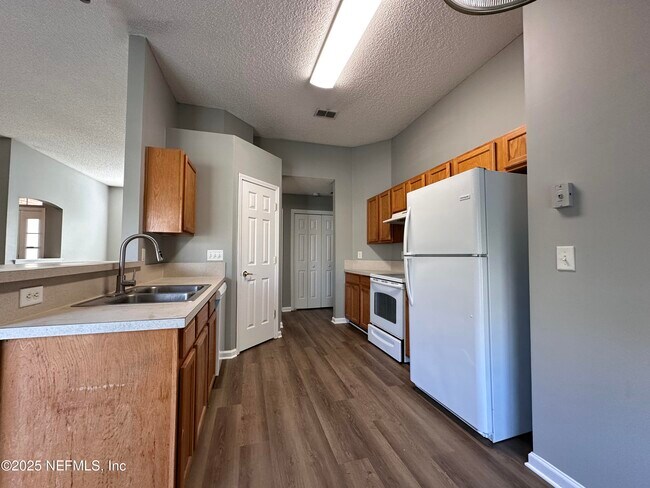 Building Photo - 1295 Highfield Ln