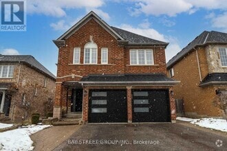 Building Photo - 12 Tweedie Crescent