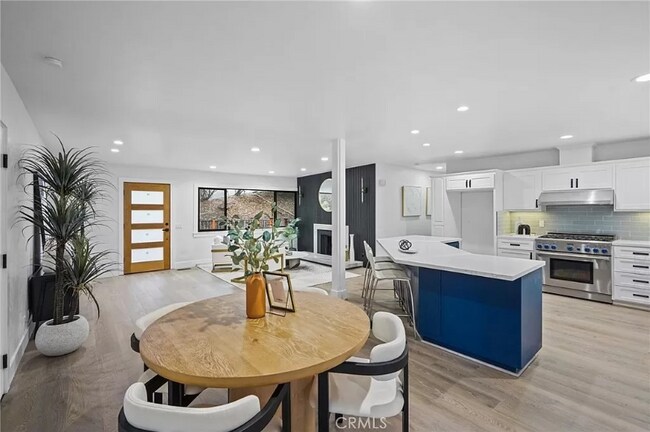 Foto del edificio - 21171 Colina Dr