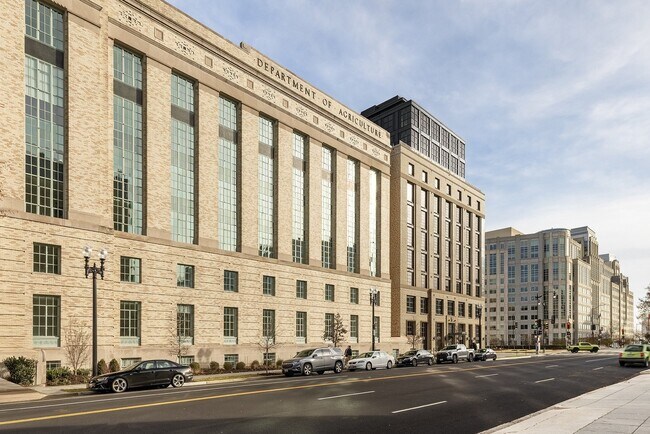 Building Photo - Annex on 12th