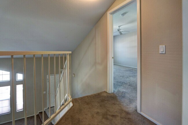 Foto del edificio - 7973 Trea - Fantastic Southwest Townhome!