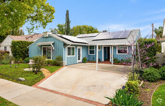 Building Photo - 5816 Lemona Ave