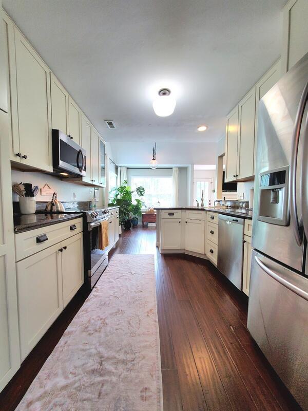 Foto del edificio - 2617 Alleghany Loop