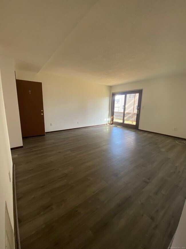 Foto del edificio - 104 Seaside Ave