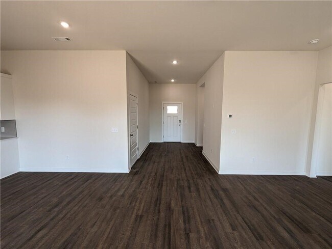Foto del edificio - 385 W Branta St
