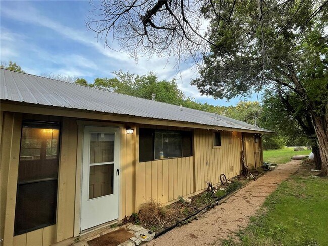 Building Photo - 5600 Beacon Dr