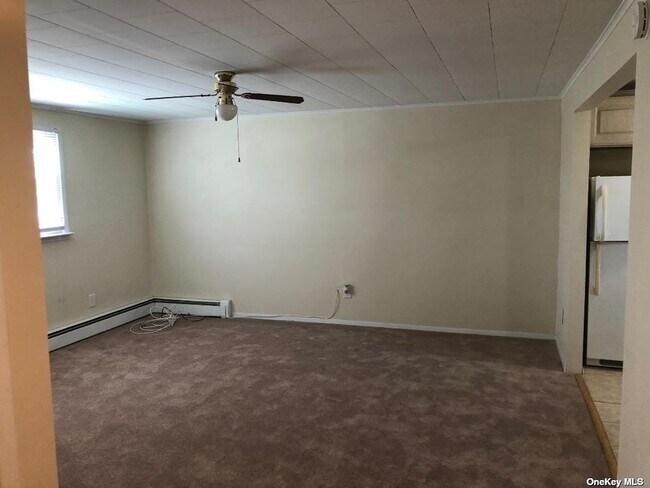 Building Photo - 69 Aron Dr