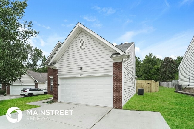 Foto del edificio - 6046 Shining Oak Ln