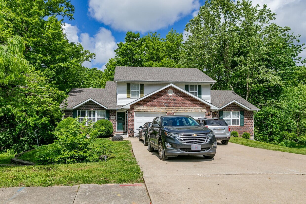 Foto del edificio - 5324-5326-5326 Godas Cir