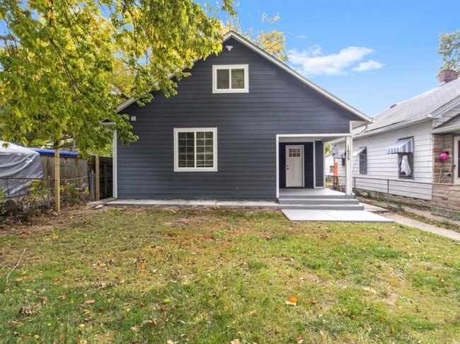 Photo - 1635 Cruft St House