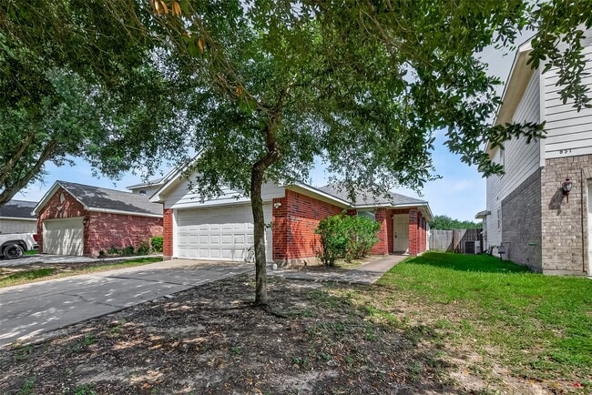Building Photo - 827 Royal George Ln