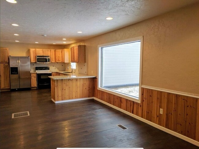 Building Photo - 2bed/1bath in Kalispell