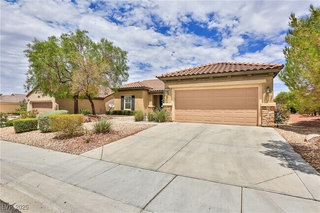 Foto del edificio - 2264 Laurel Heights Ln