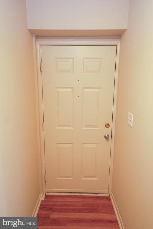 Primary Photo - 806 College Ln