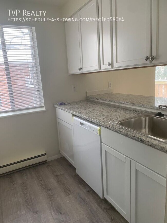 Foto del edificio - 123 Fox Hill Ln