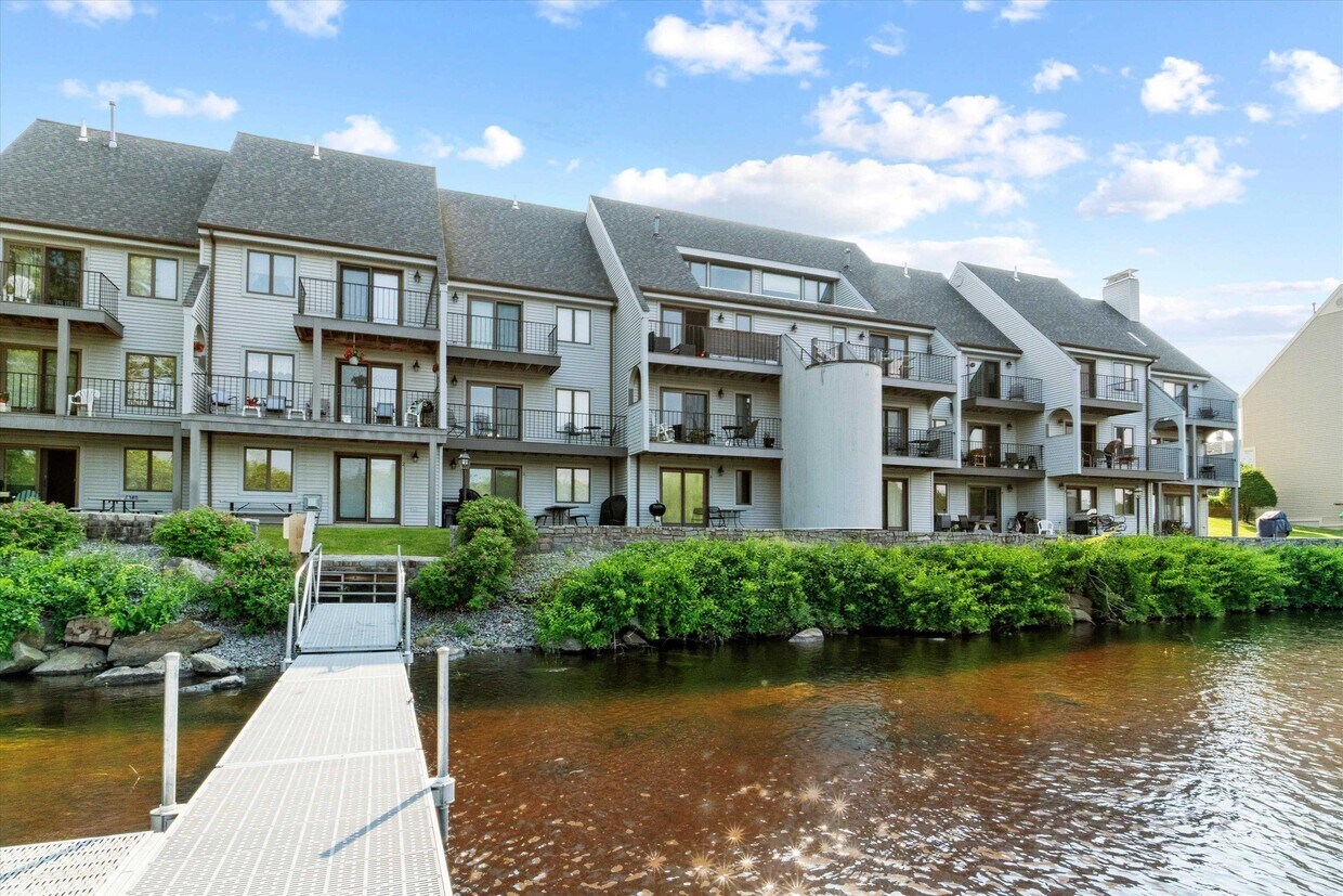 Foto principal - 33 River Front Dr