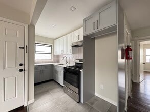 Building Photo - 42 Bragaw Ave