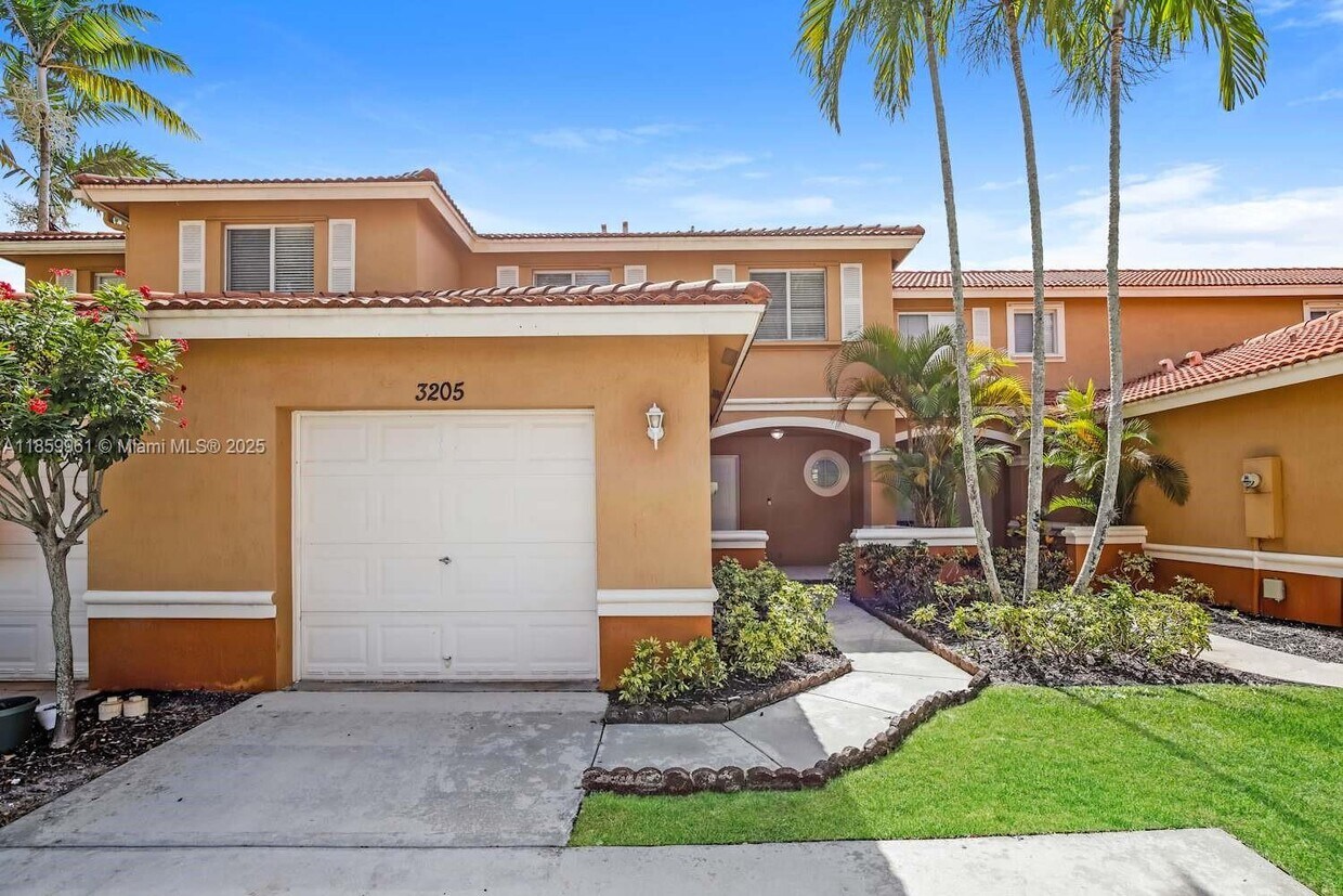 Foto principal - 3205 Osprey Ln