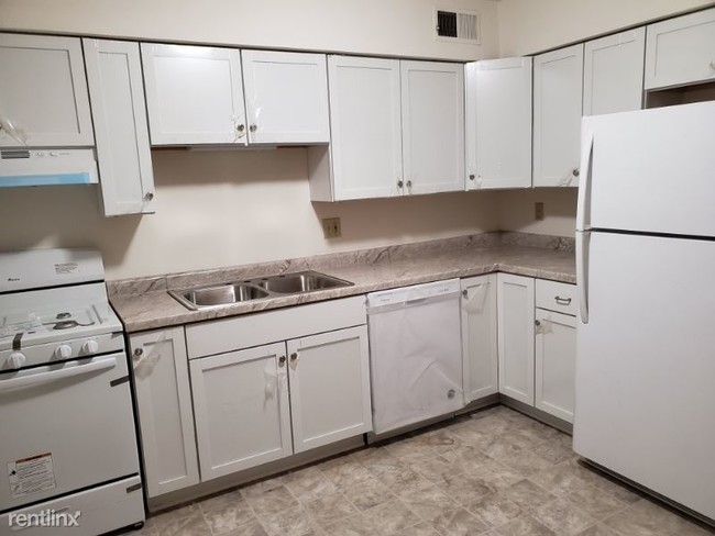 Foto del edificio - W164N8845 Mill St