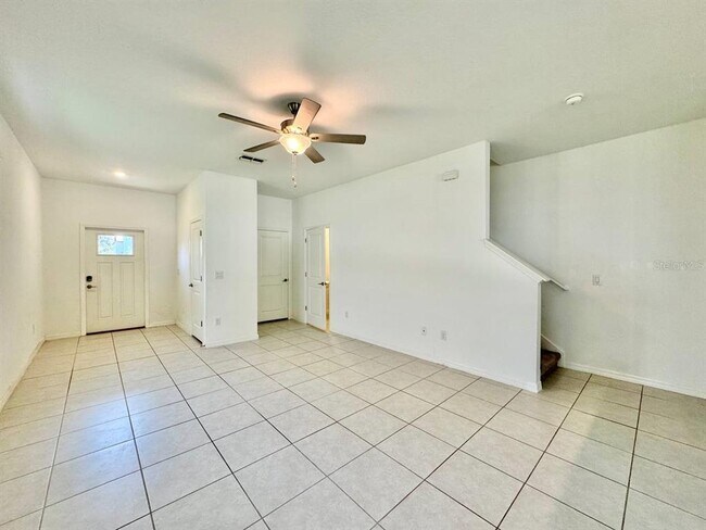 Foto del edificio - 6093 Acara Ln