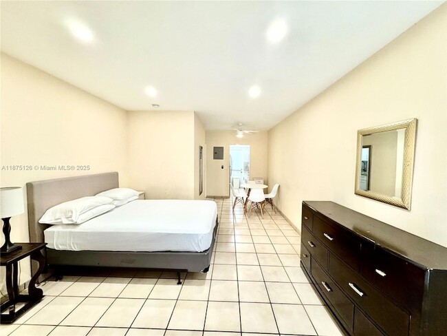Foto del edificio - 644 Meridian Ave