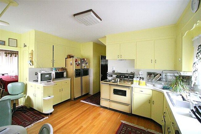 Building Photo - 60 Rindge Ave