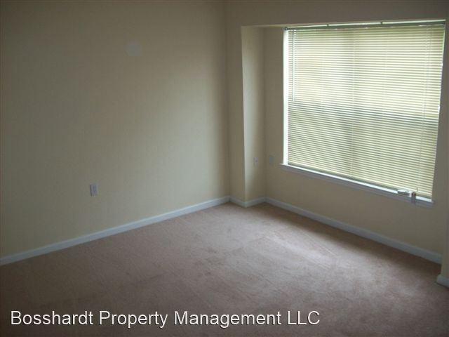 Building Photo - 2 br, 2.5 bath House - 5057 NW 44th Lane #102