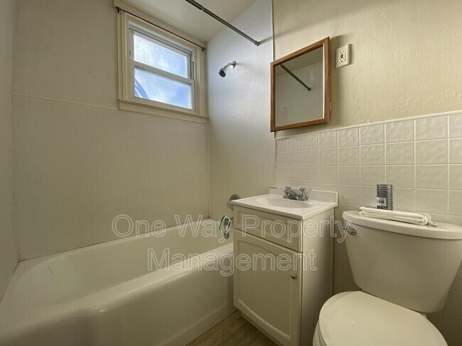 Foto del edificio - 800 E 4th St