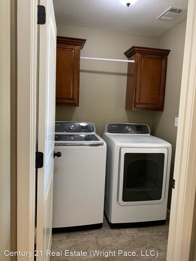 Foto del edificio - 3 br, 2 bath House - 429 Brookstone