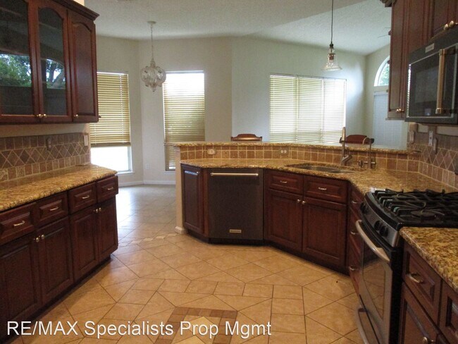 Building Photo - 4 br, 3 bath House - 3726 Reedpond Dr N
