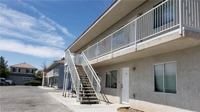 Building Photo - 5165 E Glendale Ave