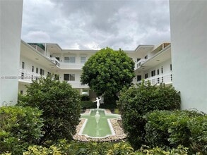 Building Photo - 9920 Collins Ave