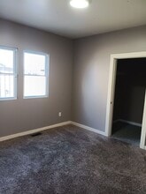Building Photo - 505 Rentschler St