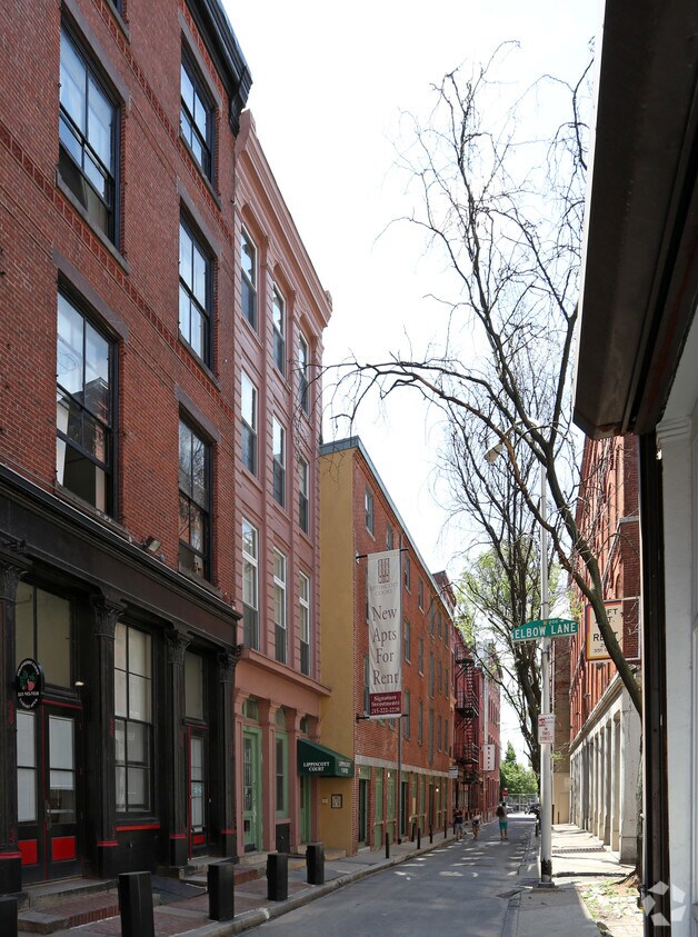Building Photo - Lippencott Court