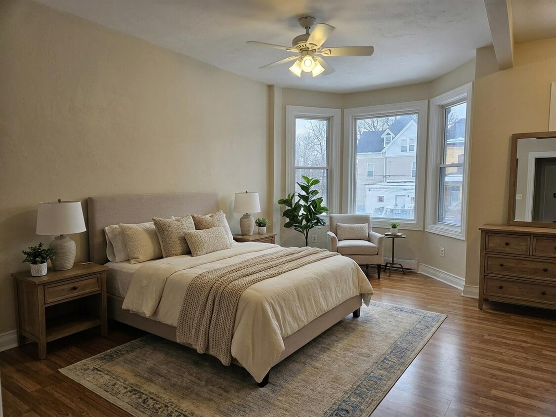 Photo - 246 S St Clair St (Pittsburgh, PA)