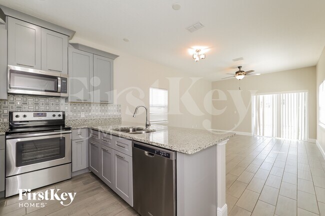 Foto del edificio - 421 N Finley Ave