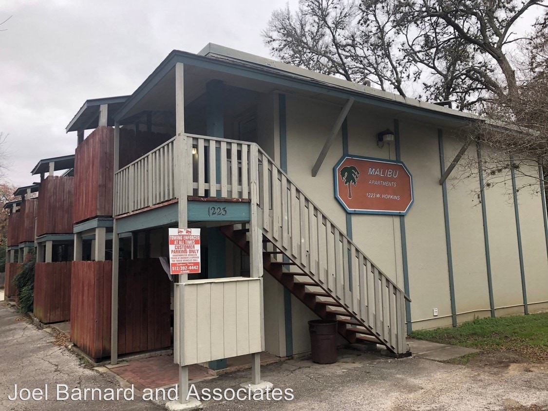 1223 W Hopkins St, San Marcos, TX 78666 Condo for Rent in San Marcos