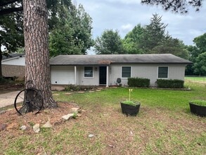 Building Photo - 4702 Pinson Dr